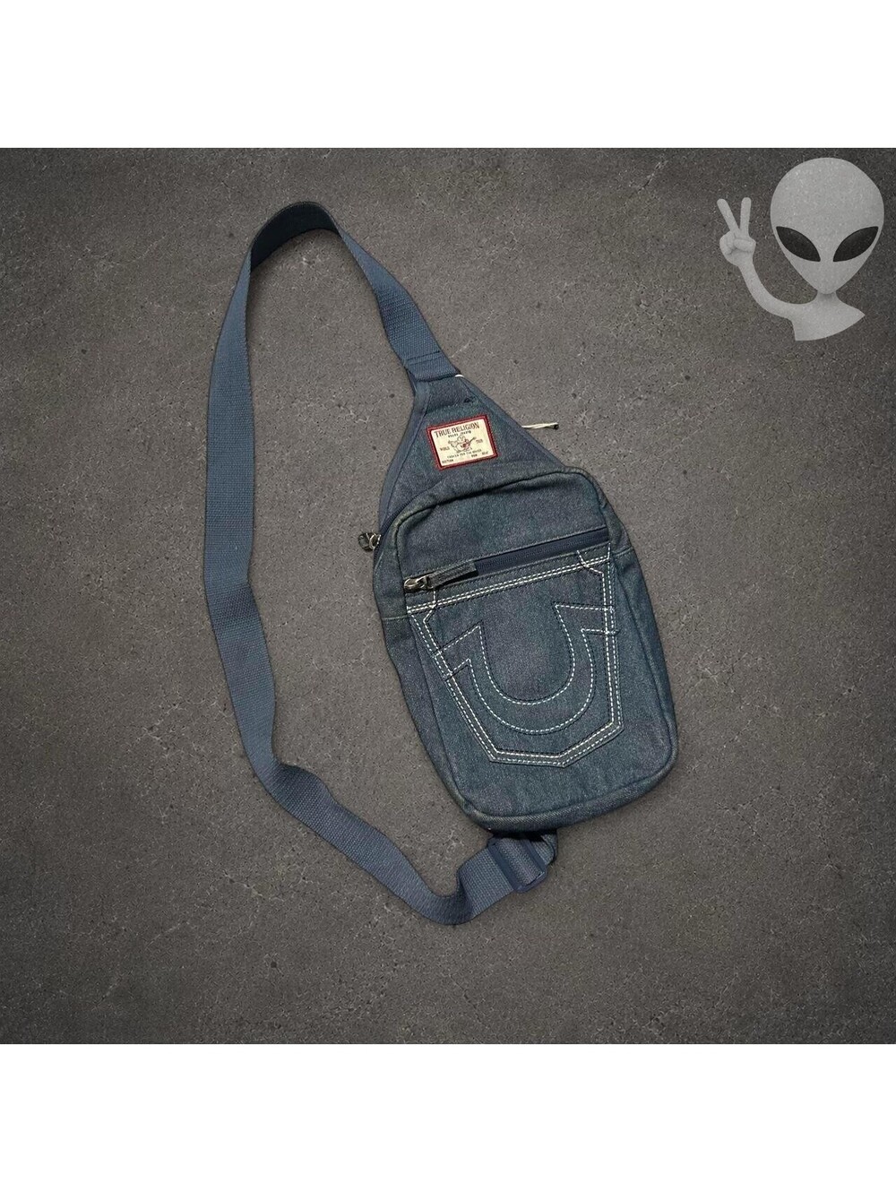 True Religion Denim Grohl Sling Bag Unisex OS Blue Crossbody Horseshoe Pocket